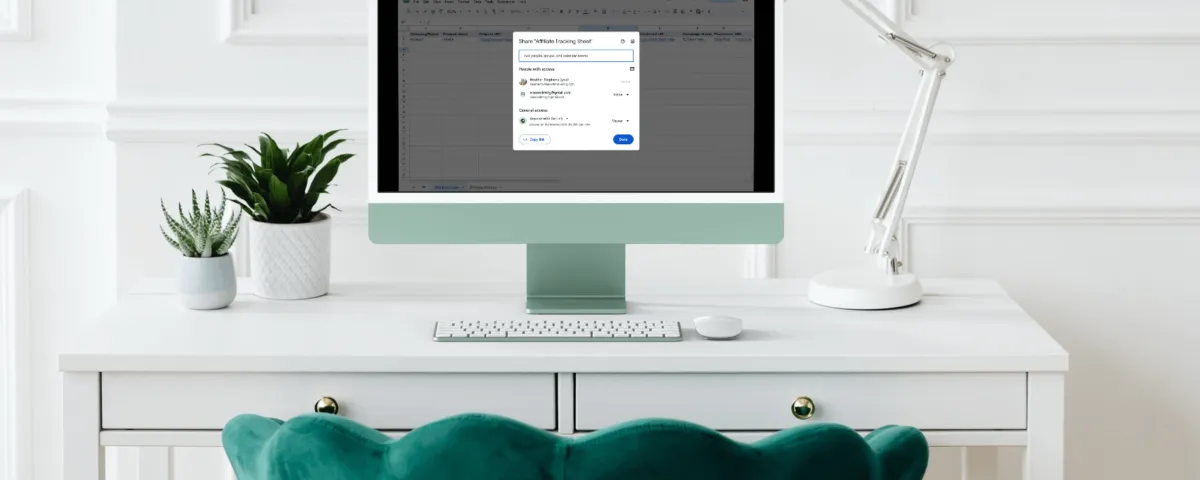 desktop computer showing how to force a copy of a google doc