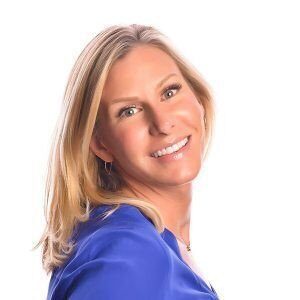 About-Ann-Wade-300x300-circle-circle