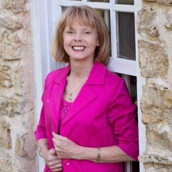 About-Karen-Radtke-circle-circle