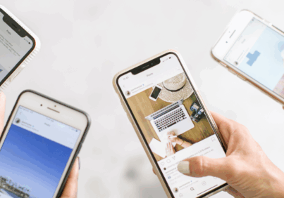 Several smart phones reflecting a multiplicity of brand voices